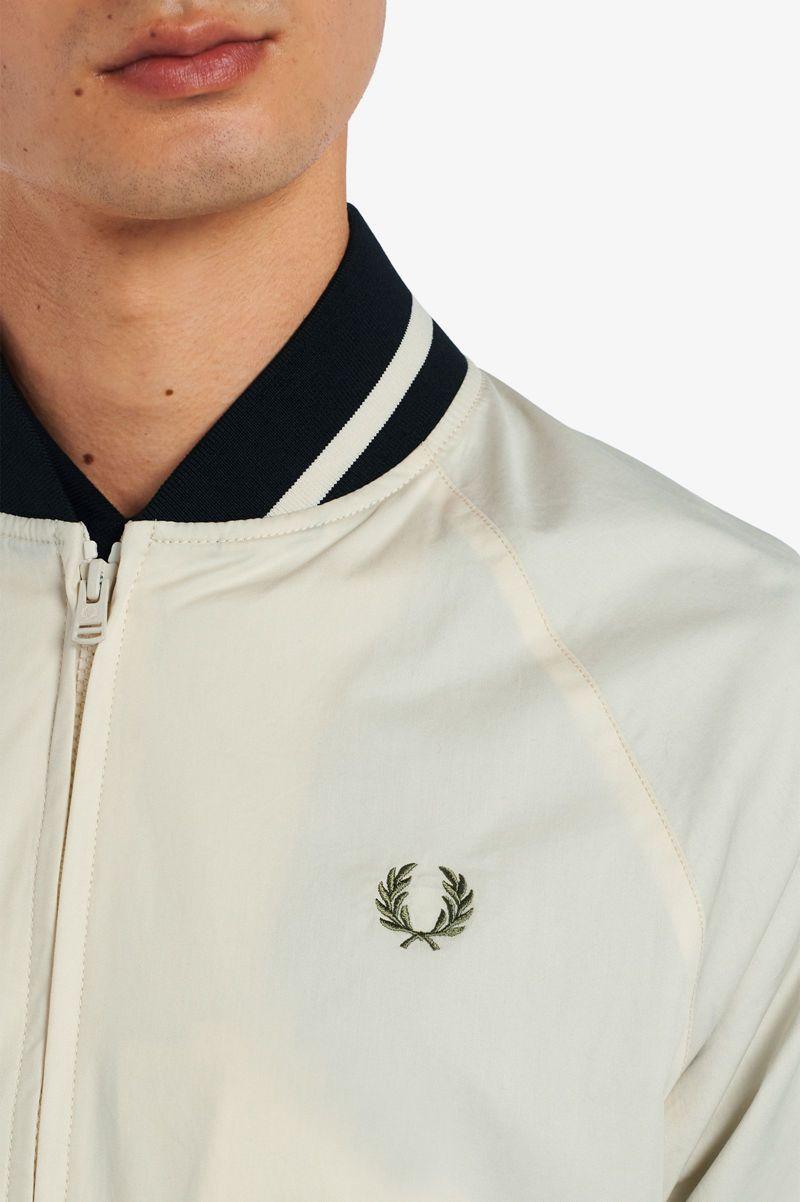 Geaca Barbati Fred Perry Tenis Bomber Albi | RO 1263QMAZ